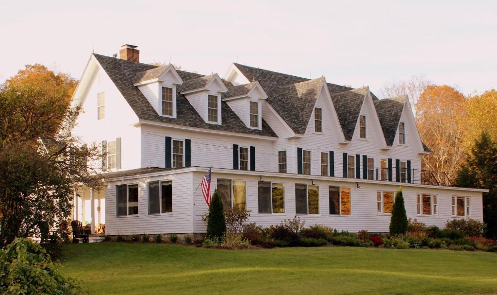 Inn At Pleasant Lake New London Eksteriør billede